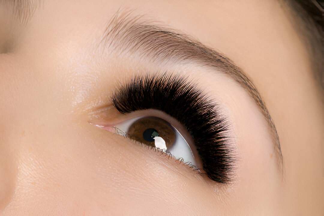 Mega Volume Eyelash Extensions